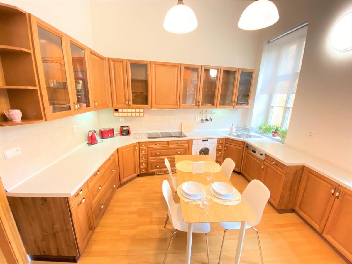 Black Eagle Apartments Prague Extérieur photo