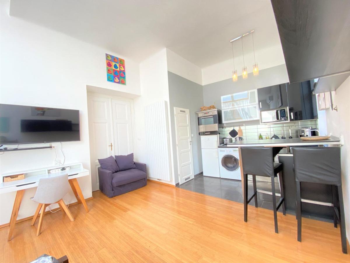 Black Eagle Apartments Prague Extérieur photo