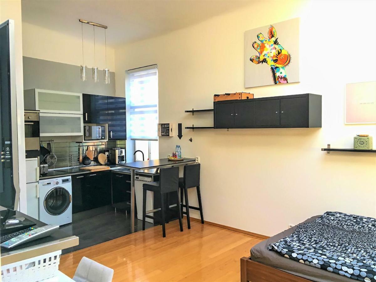 Black Eagle Apartments Prague Extérieur photo